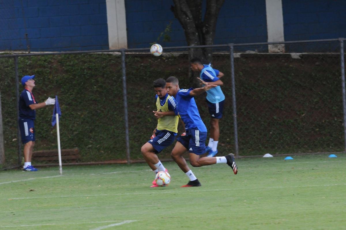 Fotos do treino do Cruzeiro desta quinta-feira, na Toca da Raposa II (crdito: Juarez Rodrigues/EM D.A Press)