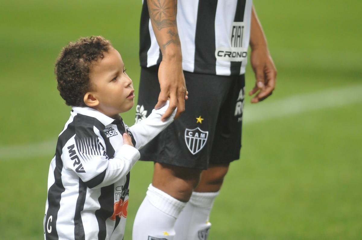 Fotos da vitria do Atltico sobre o Cear, por 2 a 1, no Independncia, com gols de Otero e Luan. Thiago Gallhardo descontou para os cearenses