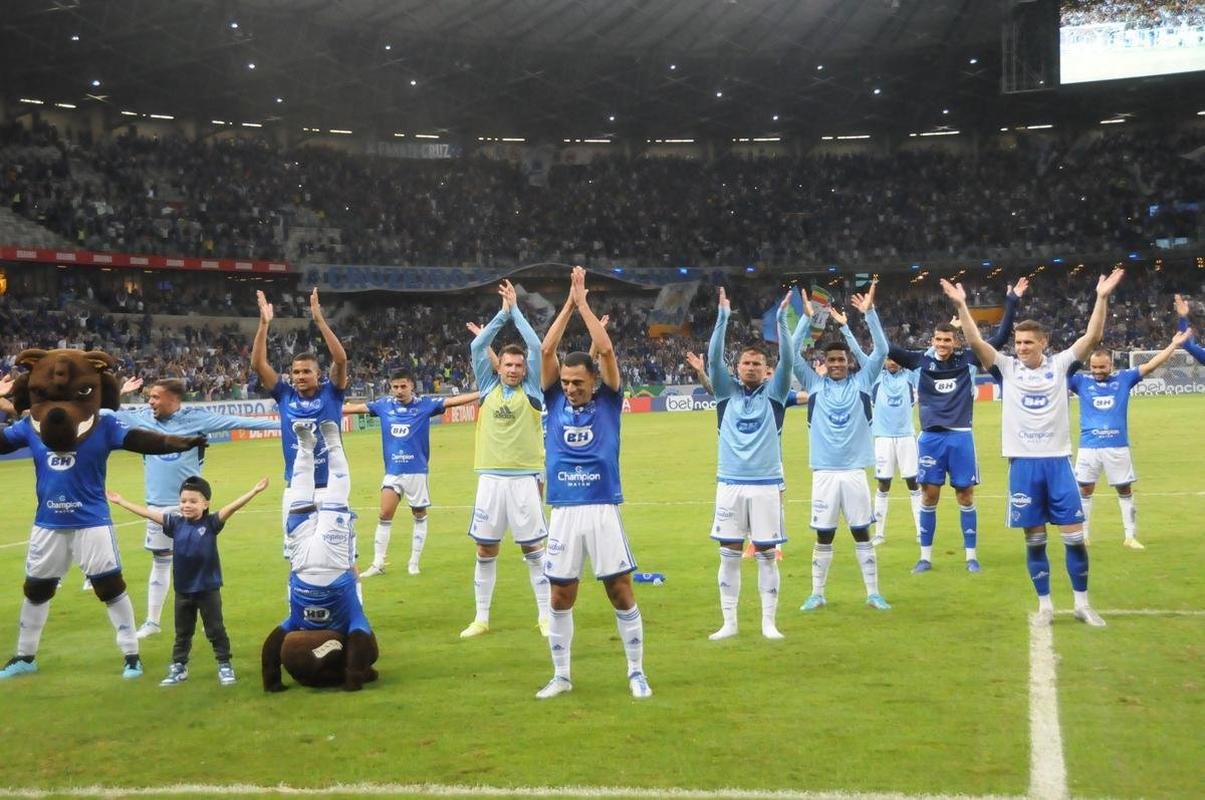 Fotos do jogo entre Cruzeiro e Vila Nova, no Mineiro, pela 15 rodada da Srie B