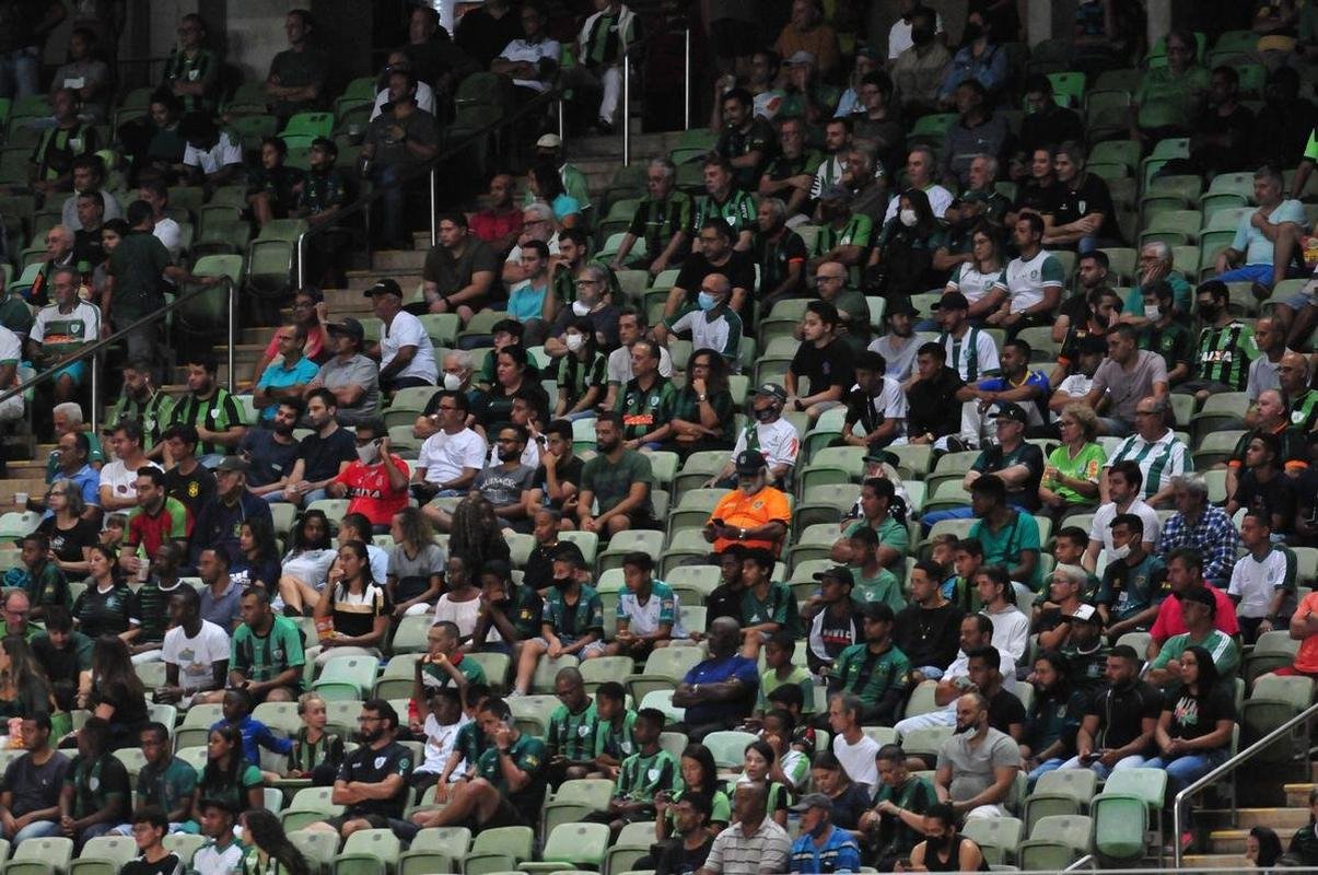 Fotos da torcida do Amrica na derrota por 3 a 2 para o Tolima, no Independncia, pelo Grupo D da Copa Libertadores