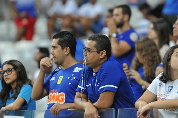 Cruzeiro e Atltico-PR jogaram no Mineiro pela terceira rodada do Grupo C da Primeira Liga