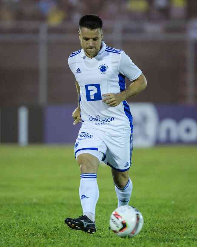 O Cruzeiro estreou no Mineiro de 2023 contra o Patrocinense, em Patrocínio