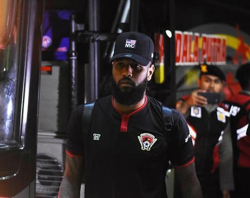 O Operrio anunciou a contratao do zagueiro Rafael Bonfim, que estava no Kalteng Putra (Indonsia)