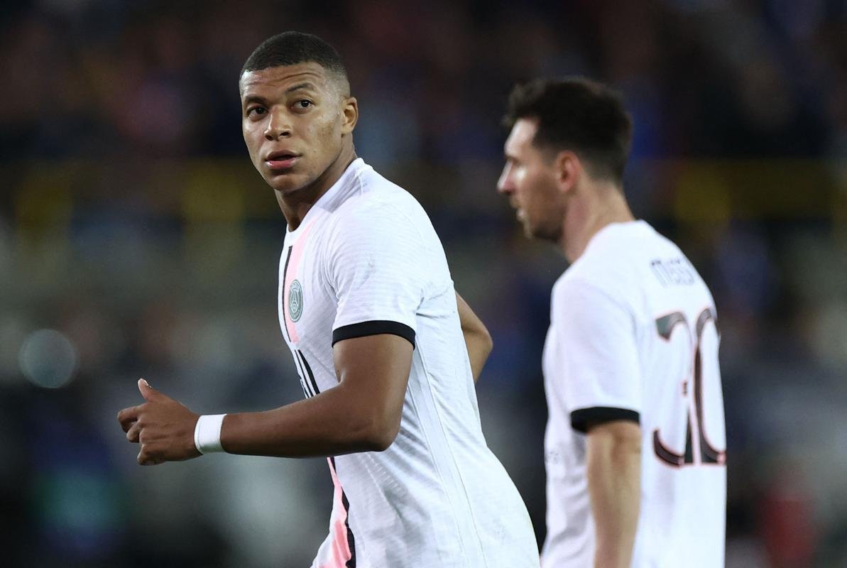 Fotos do empate por 1 a 1 entre Club Brugge e PSG, na Blgica, pela fase de grupos da Liga dos Campees. Time francs contou com Messi, Neymar e Mbapp.