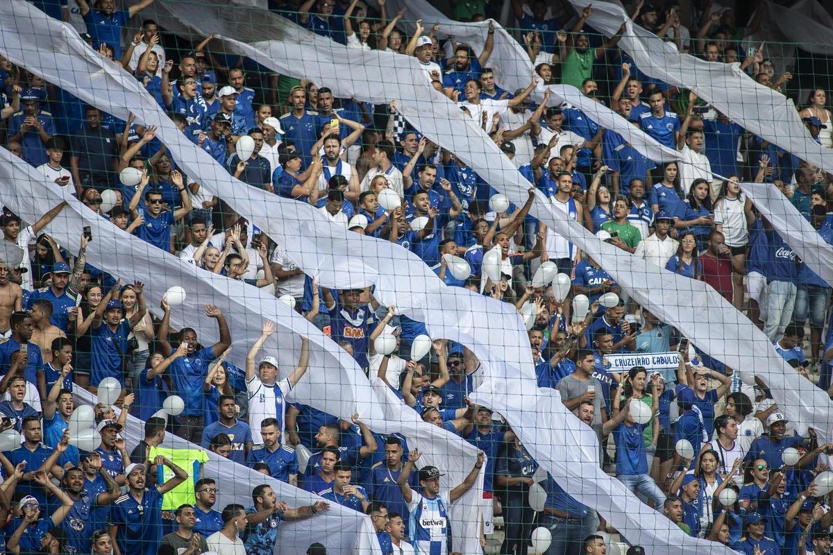 Cruzeiro 1 x 0 Grmio (8/5), no Independncia, pela Srie B - Pblico: 21.831 torcedores / Renda lquida: R$ 324.079,84