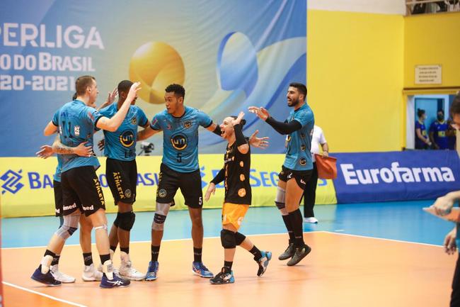 Minas abriu srie semifinal contra o Itapetininga com vitria por 3 a 0, em Saquarema