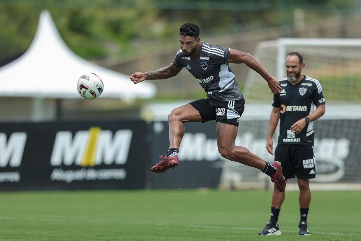 Atltico teve um dia de folga aps o empate com o Cruzeiro no clssico. Elenco de Coudet retomou atividades na Cidade do Galo na tarde desta quarta-feira (15/2).