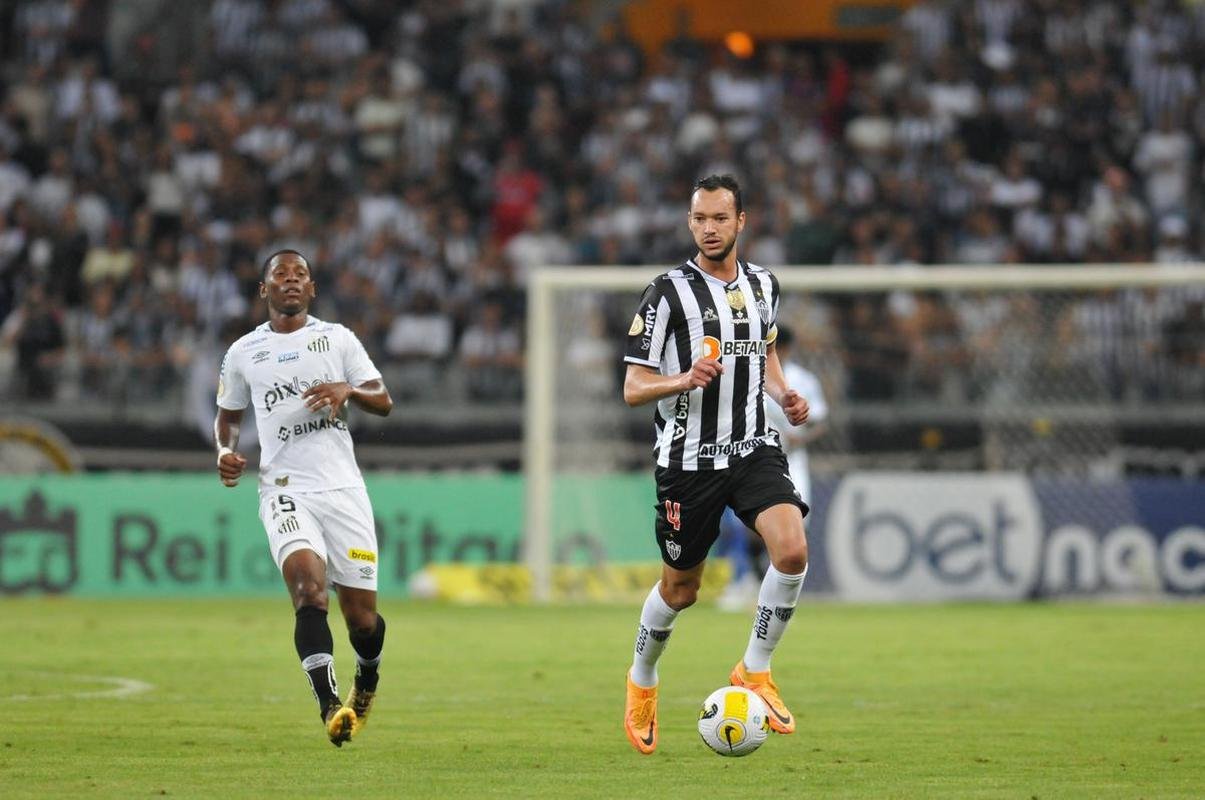 Fotos do jogo entre Atltico e Santos, no Mineiro, em Belo Horizonte, pela 11 rodada do Campeonato Brasileiro