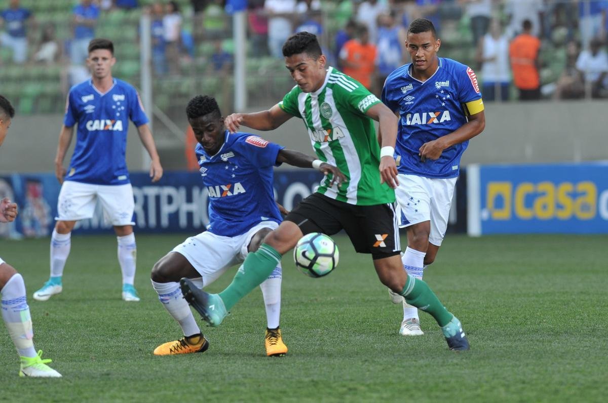 Imagens do jogo entre Cruzeiro e Coritiba, no Independncia, pela final do Campeonato Brasileiro Sub-20