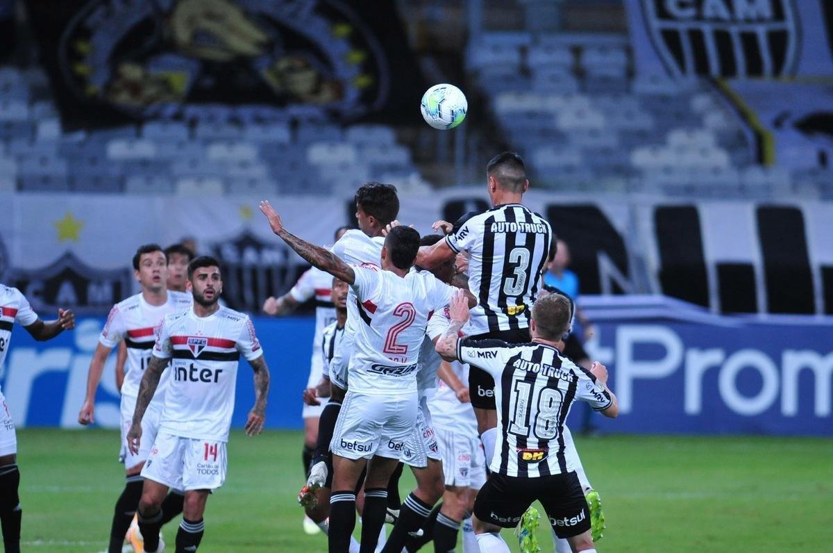 Fotos do duelo entre Atltico e So Paulo, no Mineiro, em Belo Horizonte, pela stima rodada do Campeonato Brasileiro