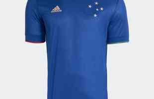 Em maro, o Cruzeiro lanou seu uniforme para a temporada 2021. Assinado pela Adidas, o manto comemorativo do centenrio do clube celeste  vendido por R$279,99.