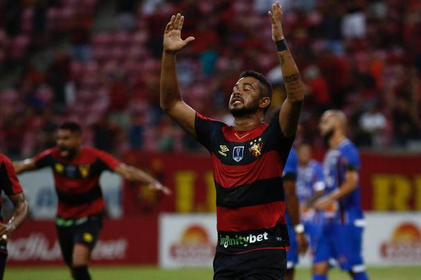 Com a Ilha passando por melhorias, equipes se enfrentaram na Arena de Pernambuco pela segunda rodada do Campeonato Pernambucano