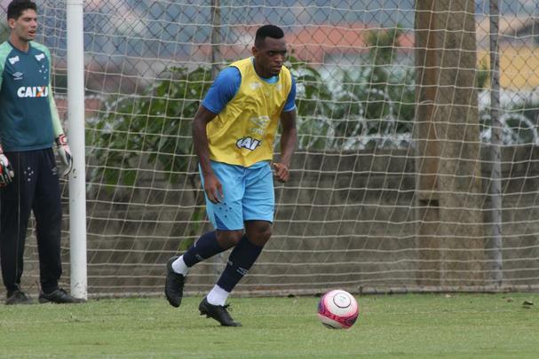 Imagens do treino do Cruzeiro nesta segunda-feira, 19 de fevereiro, na Toca da Raposa II