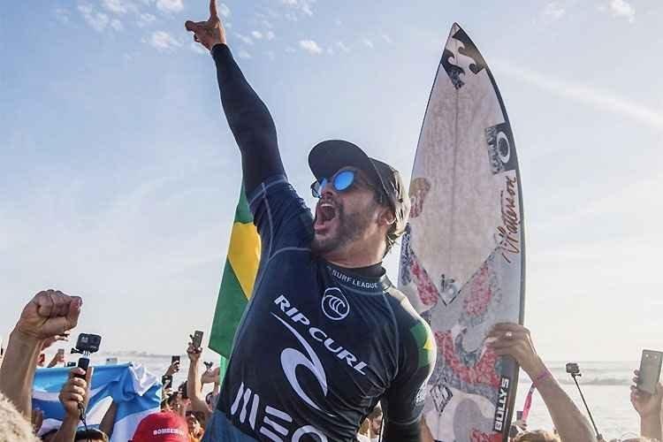 Com Nota 10 Italo Ferreira Vence Em Portugal E Lidera Circuito Mundial De Surfe Mais Esportes Superesportes