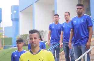 Nova coleo de uniformes do Cruzeiro, confeccionada pela Adidas, para 2020