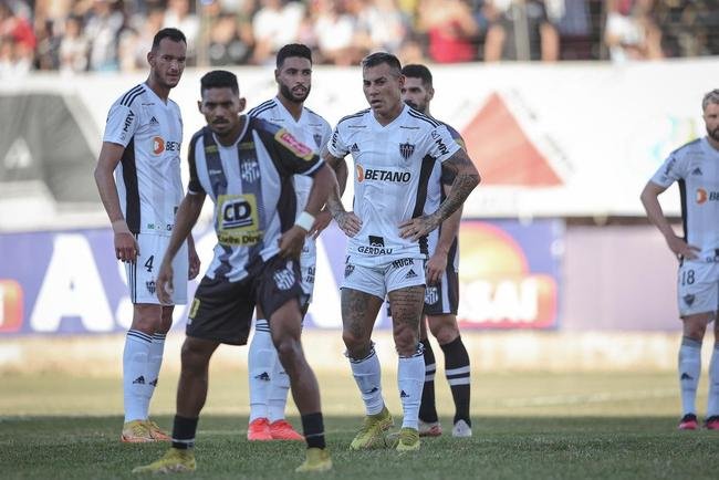 Atltico visitou o Democrata-GV neste sbado (4/3), em Governador Valadares, pela 8 rodada do Campeonato Mineiro.