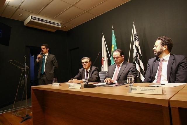 Com festa dos torcedores, Conselho Deliberativo do Atltico aprovou construo do estdio