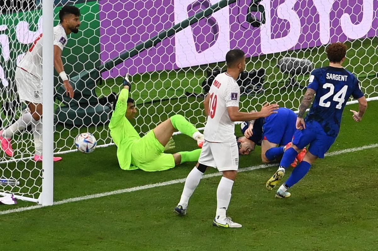 Ir e Estados Unidos se enfrentaram no Estdio Al Thumama