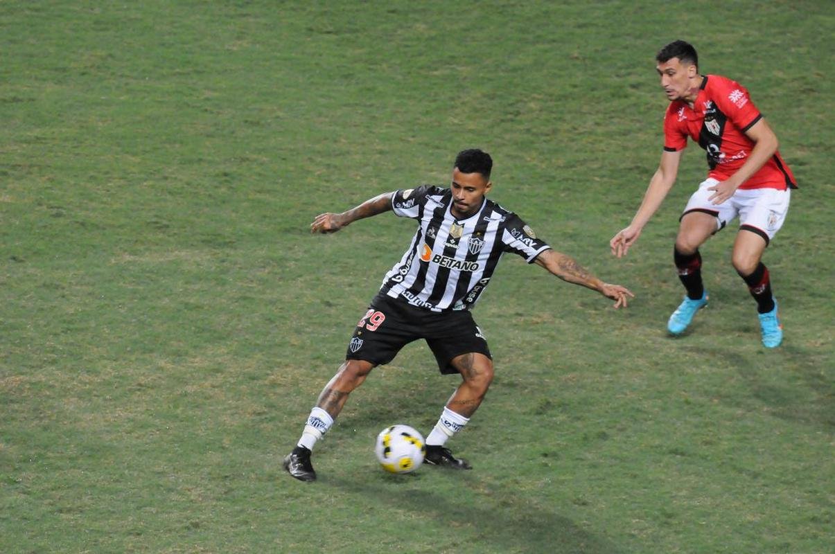 Fotos da vitria do Atltico por 2 a 0 sobre Atltico-GO pelo Campeonato Brasileiro