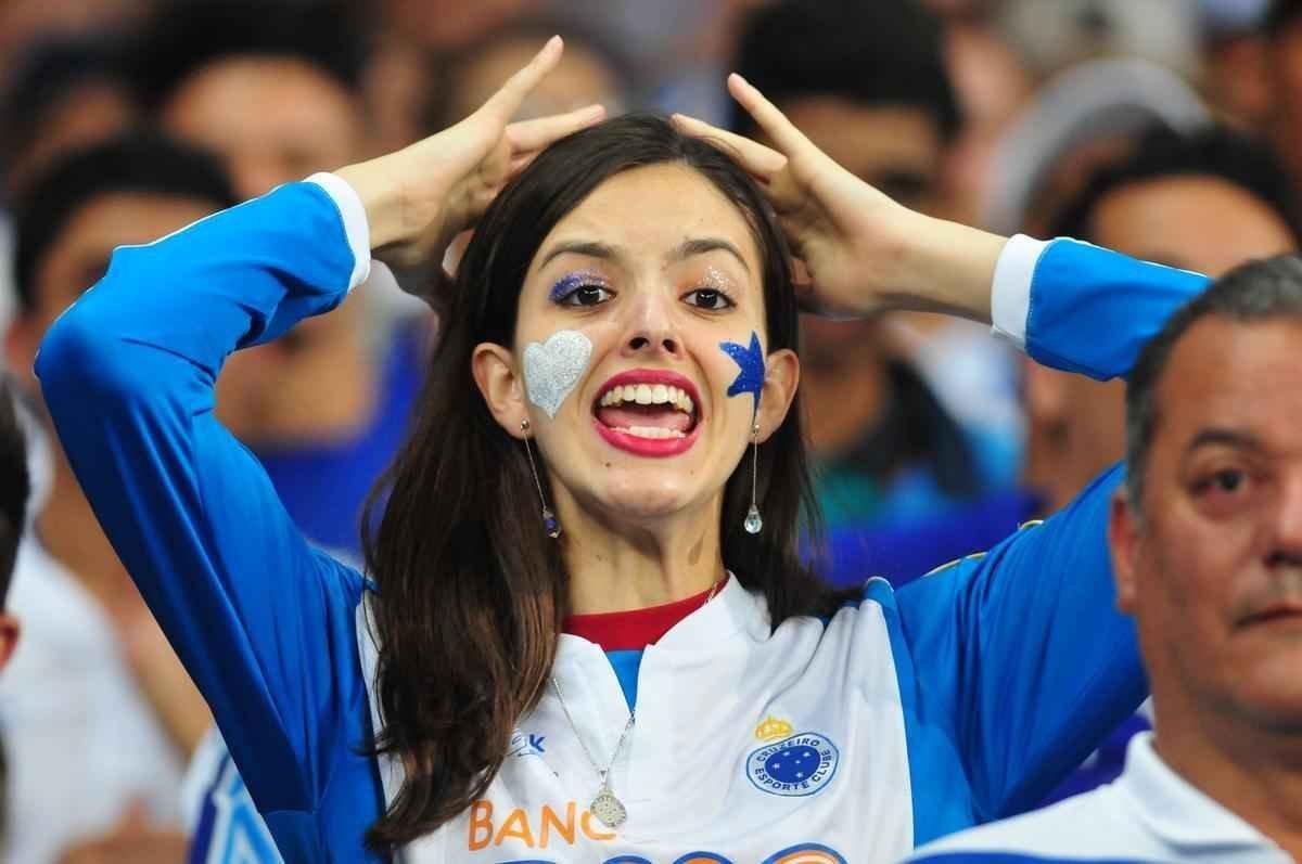 Na etapa final, com a vitria parcial, a torcida do Cruzeiro vibrou e teve esperana na classificao