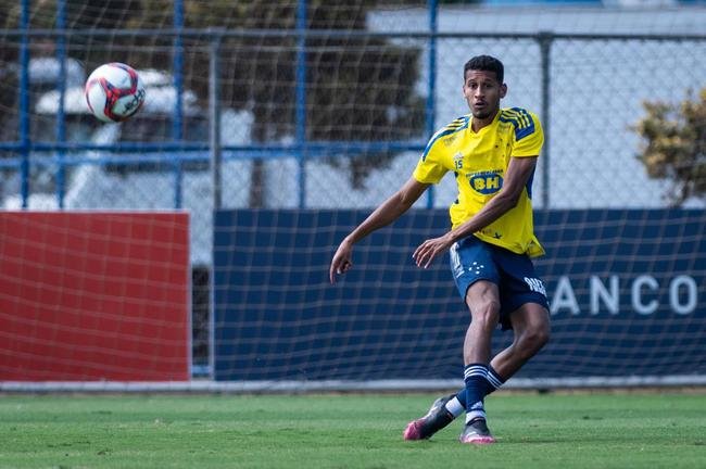 Fotos do treino do Cruzeiro desta sexta-feira na Toca II