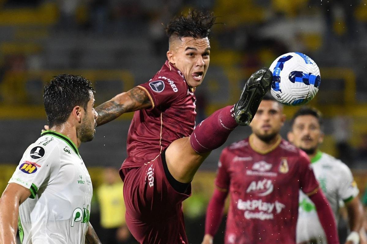 Amrica e Tolima se enfrentaram nesta quarta-feira (18), no Manuel Murillo Toro, em Ibagu, na Colmbia, pela quinta rodada do Grupo D da Copa Libertadores