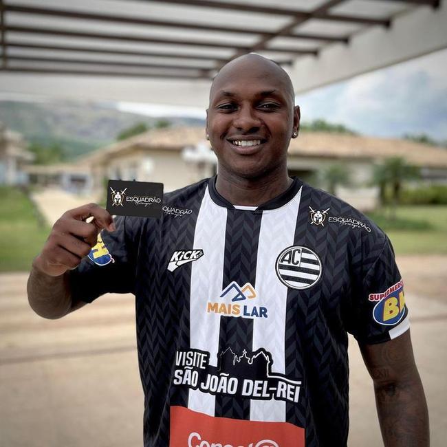 Sass - Em 2020, foi emprestado ao Coritiba, mas voltou ao Cruzeiro no mesmo ano. Em 2021, foi emprestado ao Martimo, de Portugal. J em 2022, acertou com o CSA e ficou no clube at o fim da temporada. J nesta temporada, ele defende as cores do Athletic.