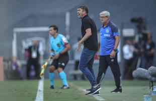 Santos e Atltico se enfrentaram na tarde deste domingo (23/4), na Vila Belmiro, pela segunda rodada da Srie A do Campeonato Brasileiro.