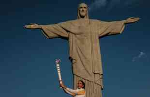 Isabel foi uma das ex-atletas a carregar a tocha olmpica no Rio de Janeiro, antes dos Jogos de 2016
