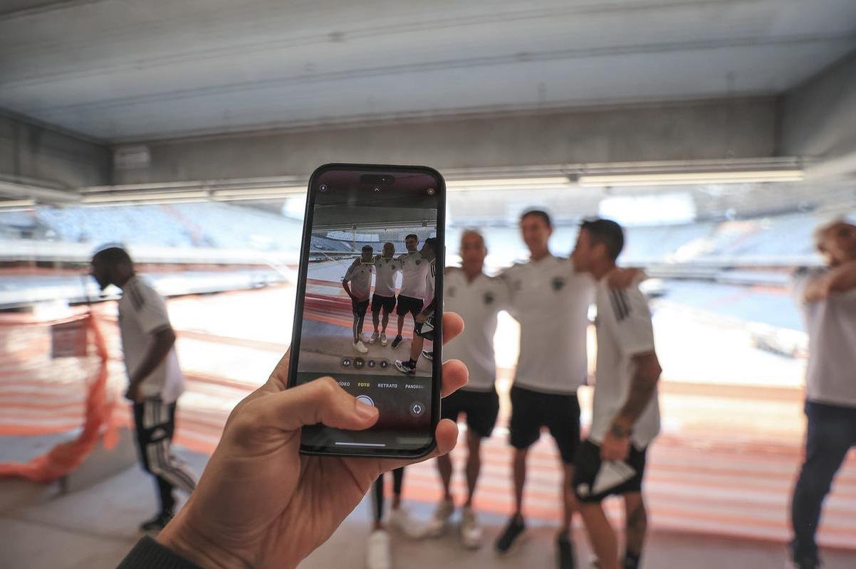 Na manh deste sbado (24/9), jogadores, comisso tcnica e diretoria do Atltico visitaram as obras da Arena MRV, futura casa do Galo.