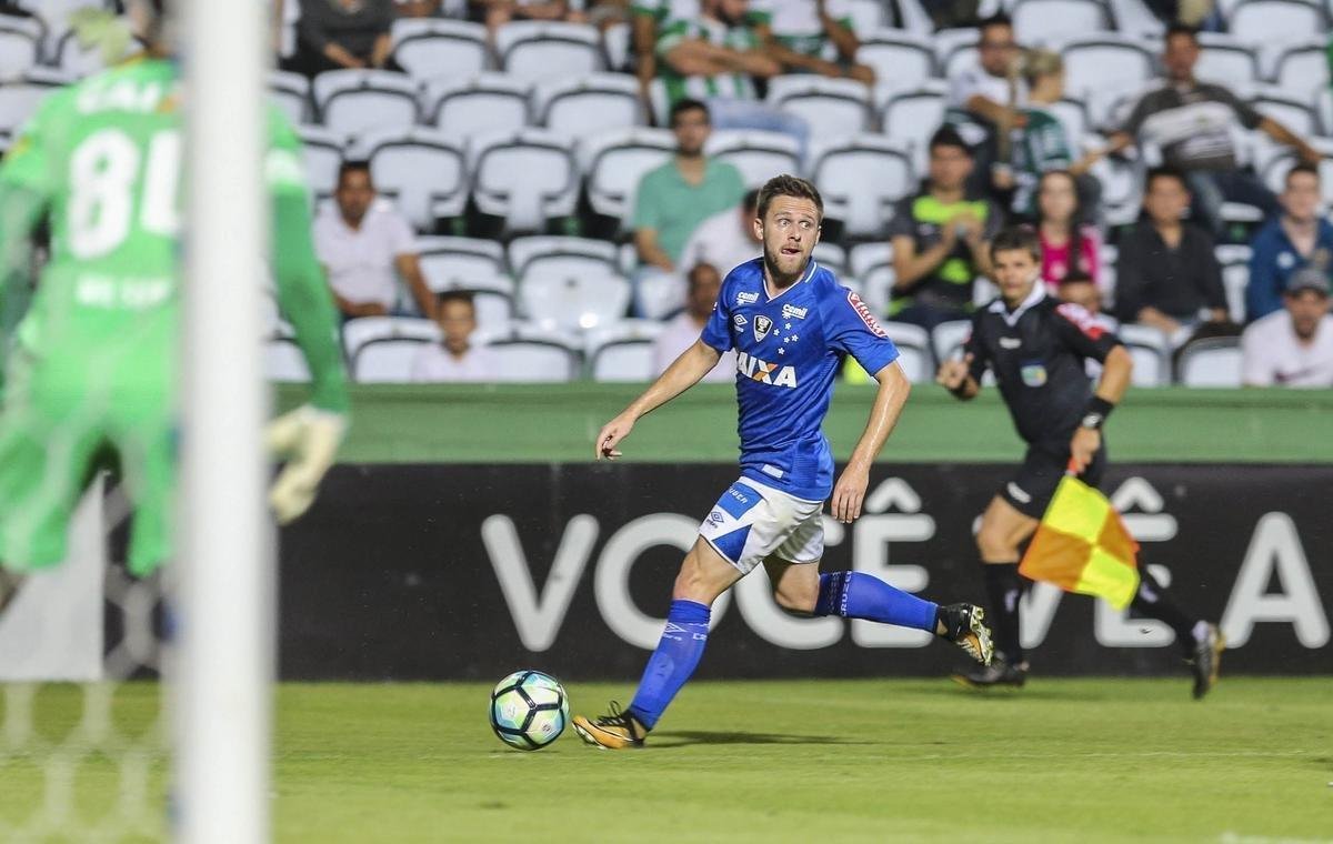 Fotos do jogo entre Coritiba e Cruzeiro, no Couto Pereira, pela 29 rodada do Brasileiro