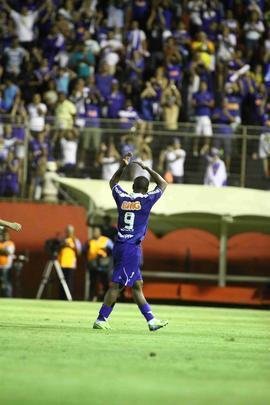 Festa dos jogadores do Cruzeiro no Barrado com a conquista do tricampeonato brasileiro