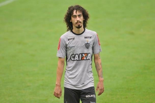 O elenco do Atltico treinou nesta quinta-feira de olho no jogo contra o Corinthians, neste domingo