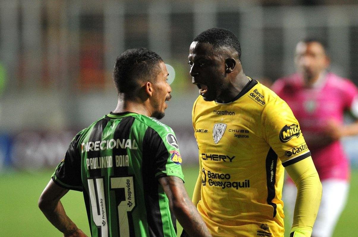Fotos da derrota do Amrica para o Independiente del Valle, por 2 a 0, no Independncia, pelo Grupo D da Copa Libertadores