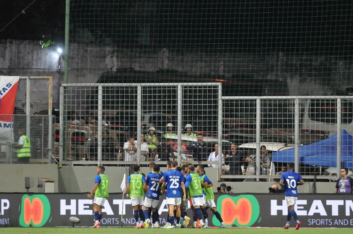 Cruzeiro x Atltico: fotos do clssico no estdio Independncia, em Belo Horizonte, pela quinta rodada do Campeonato Mineiro