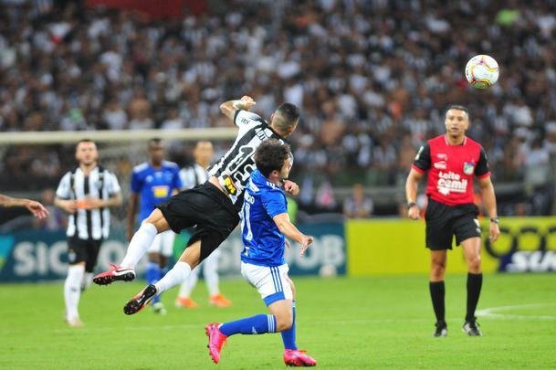 Imagens do clssico mineiro entre Atltico e Cruzeiro