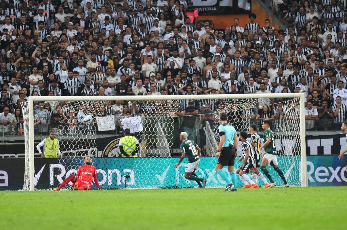 Fotos do jogo de ida das quartas de final da Copa Libertadores, entre Atltico e Palmeiras, no Mineiro