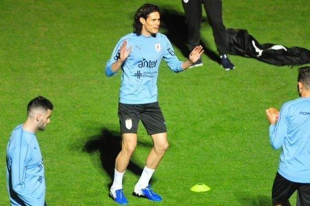 Imagens do primeiro treino da Seleo Uruguaia no Sesc Venda Nova, em Belo Horizonte