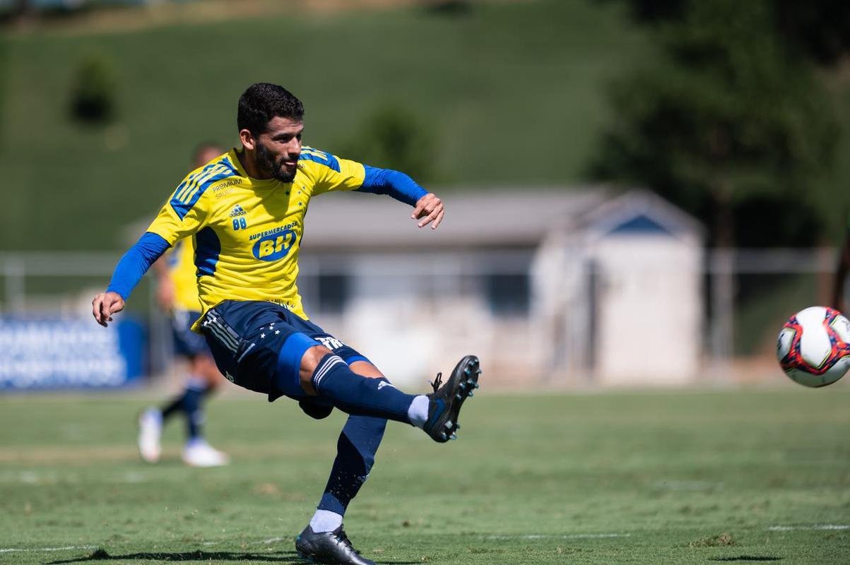 Cruzeiro empatou por 1 a 1 com o Boavista-RJ em jogo-treino realizado neste sbado (22/5), na Toca da Raposa II. Rafael Sobis marcou o gol celeste, enquanto Douglas Pedroso fez para a equipe do Rio de Janeiro.