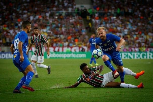 Fluminense e Cruzeiro em partida vlida pela segunda rodada do Brasileiro