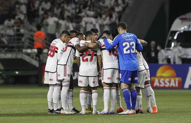 9º São Paulo - 32 jogadores - 123 milhões de euros (R$ 684 milhões)