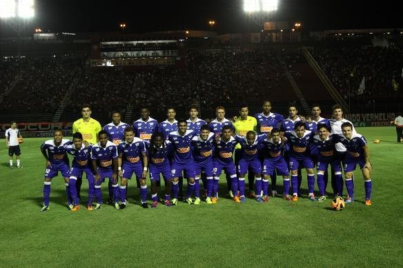 Foto oficial do Cruzeiro tricampeo brasileiro no Barrado