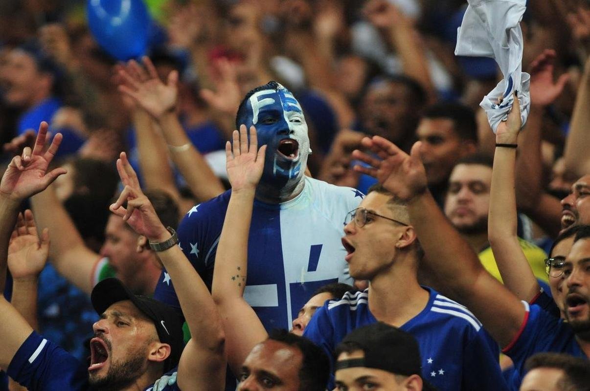 Fotos da partida entre Cruzeiro e Brusque, no Mineiro, em BH, pela 35 rodada da Srie B do Brasileiro