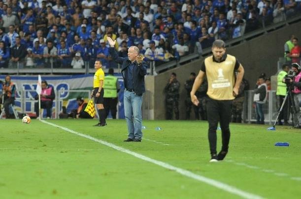 Fotos do primeiro tempo do duelo entre Cruzeiro e Racing, no Mineiro, pela Libertadores