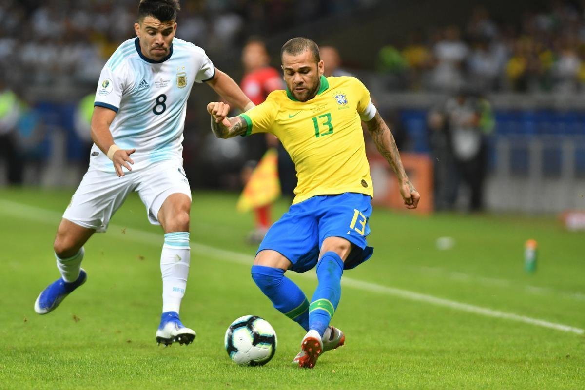 Fotos da vitria do Brasil sobre a Argentina, por 2 a 0, no Mineiro, pela semifinal da Copa Amrica; Gabriel Jesus e Firmino marcaram os gols da seleo em BH