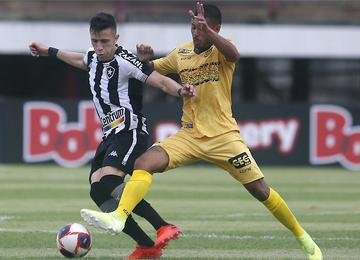 Alvinegro tropeça novamente longe do Engenhão e fica longe do topo