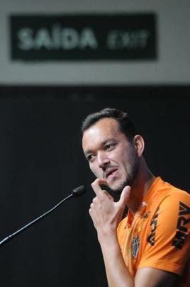 Brasileiros e argentinos se enfrentam nesta quinta-feira, s 21h30, no Mineiro