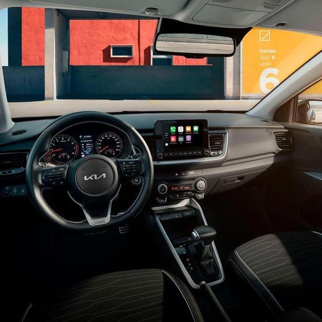 Fotos do Kia Stonic, carro que Hulk, do Atltico, recebeu como prmio na Supercopa do Brasil e deu ao pai