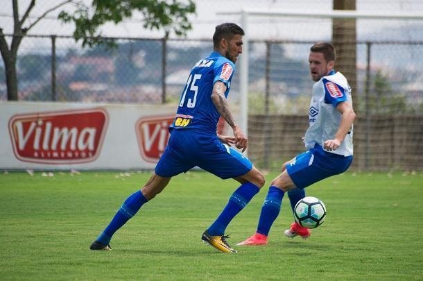 Jogadores da Raposa se reapresentaram na manh desta segunda-feira e comearam a preparao para enfrentar o Coritiba, nesta quarta-feira, no Couto Pereira, pelo Brasileiro