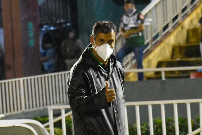 Amrica perdeu para o Uberlndia por 2 a 1